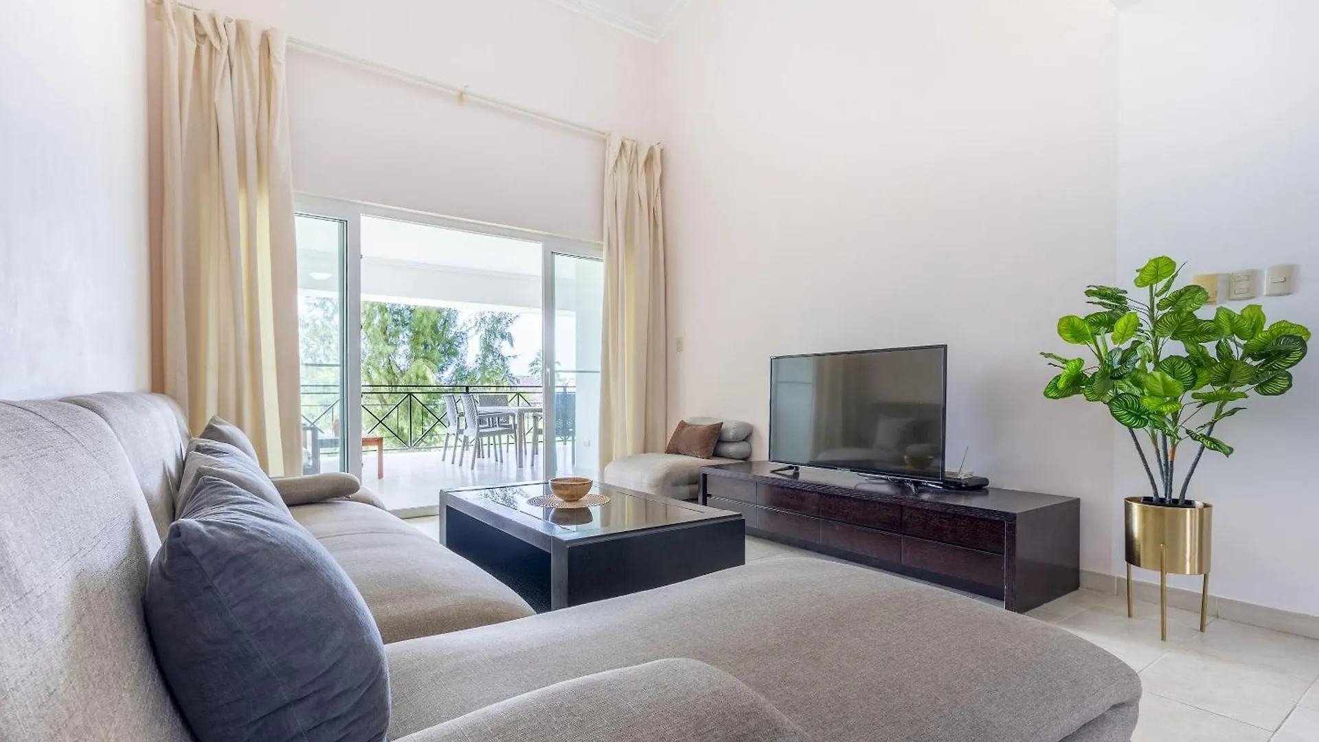 Private & Luxury Apartment Cocotal In Gated & Secured Community 蓬塔卡纳